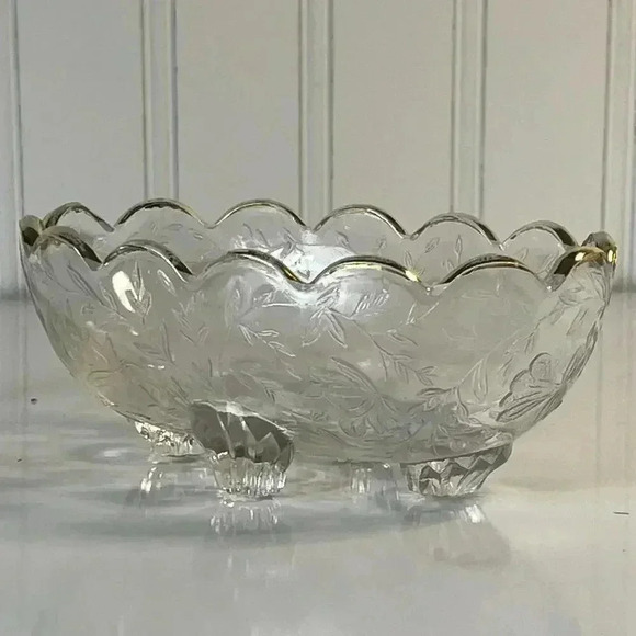 Depression Glass Jeannette footed‎ and scalloped gold rim Louisa Pattern - Picture 1 of 9